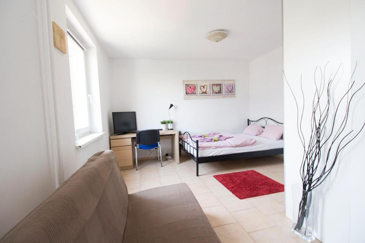 ורוצלב Lucky Apartaments Old Town -Economy מראה חיצוני תמונה
