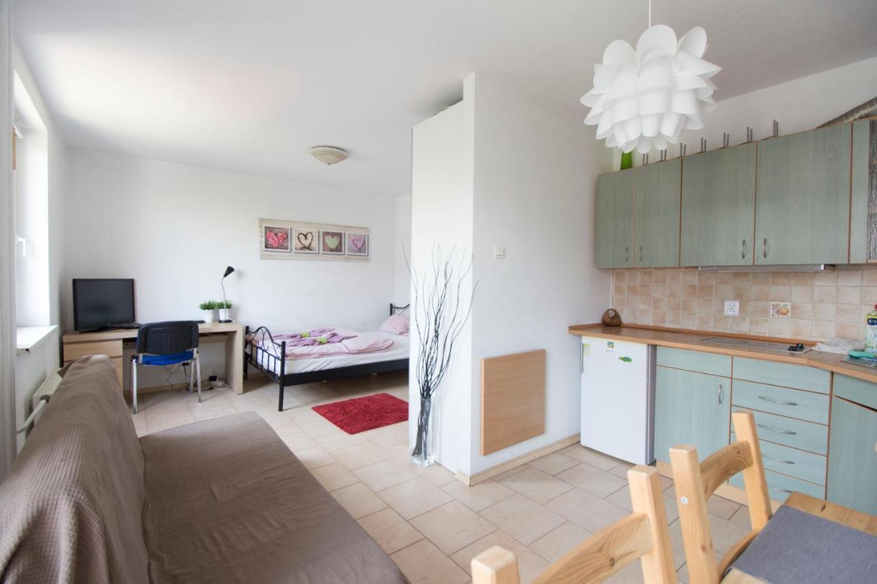 ורוצלב Lucky Apartaments Old Town -Economy מראה חיצוני תמונה