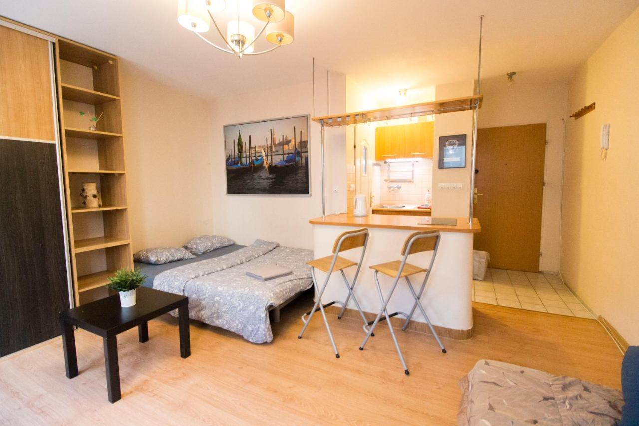 ורוצלב Lucky Apartaments Old Town -Economy מראה חיצוני תמונה